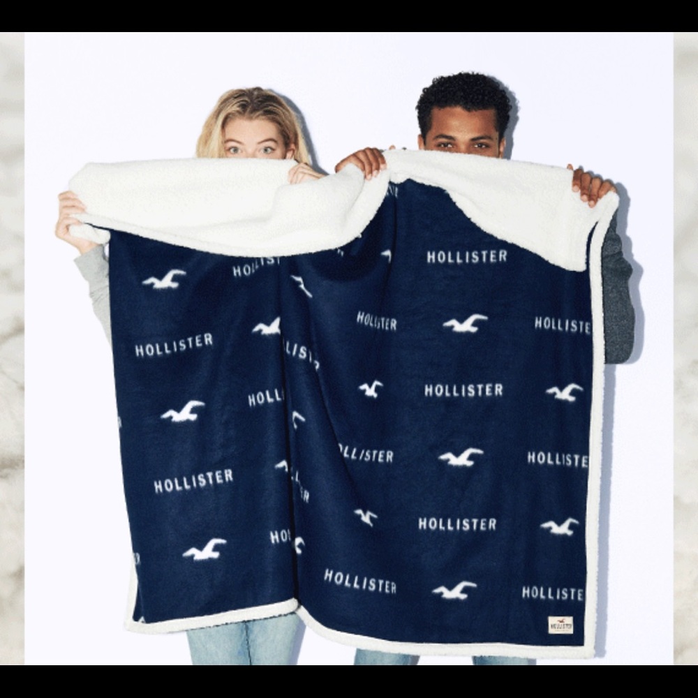 Hollister Blanket